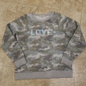 💚🖤 womens camouflage love sweater🖤💚